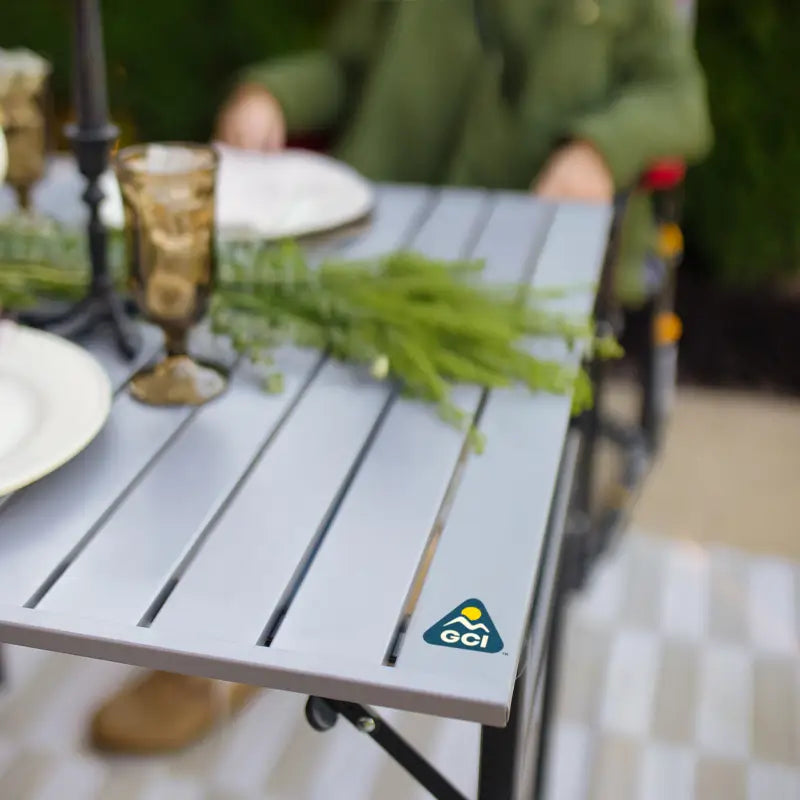 Slim-Fold Table XL™